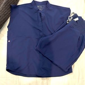 FIGS set Navy XLP bottom M Top